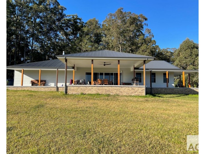 83 Blackhead Rd, Hallidays Point NSW 2430