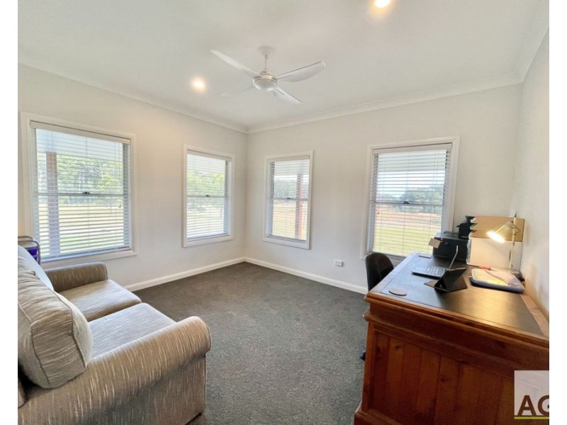 83 Blackhead Rd, Hallidays Point NSW 2430