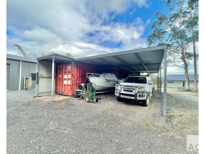 83 Blackhead Rd, Hallidays Point NSW 2430