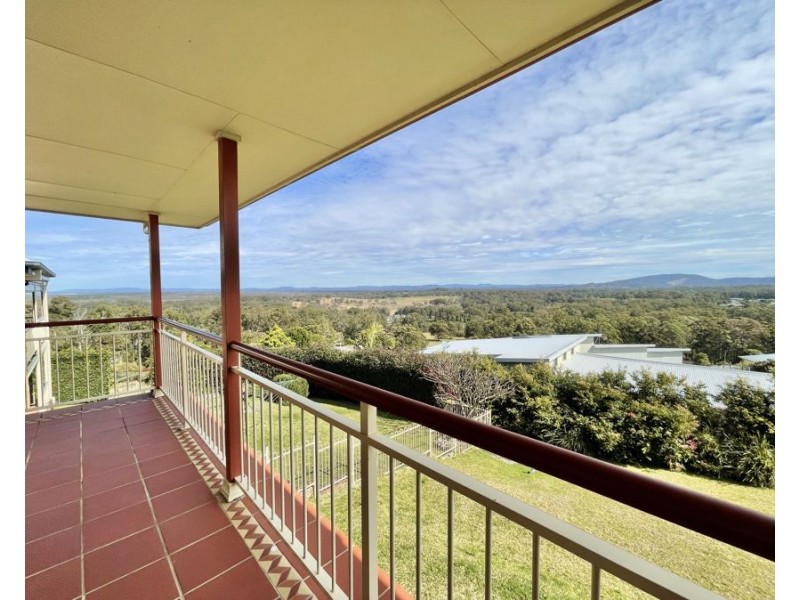 6 Lakeview Way, Tallwoods Village NSW 2430