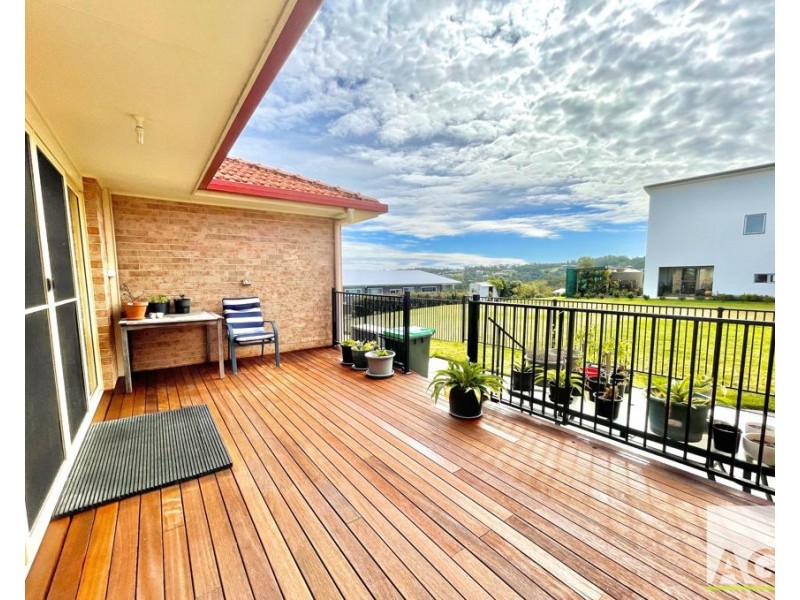 6 Lakeview Way, Tallwoods Village NSW 2430