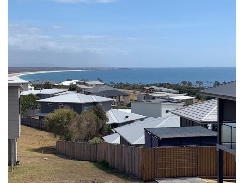 1 Twilight Close, Red Head NSW 2430