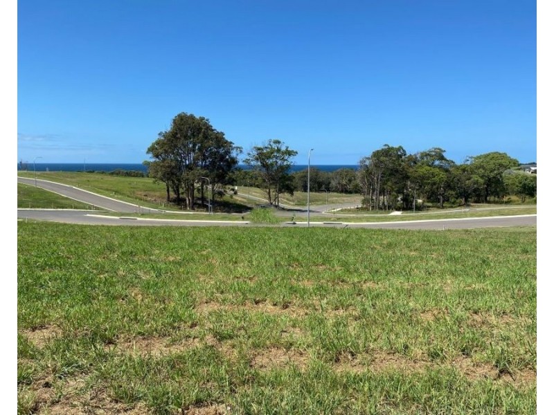 4 Silk Crescent, Diamond Beach NSW 2430