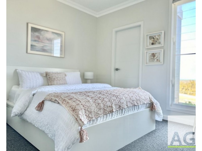 3 Azalea Cres, Tallwoods Village NSW 2430