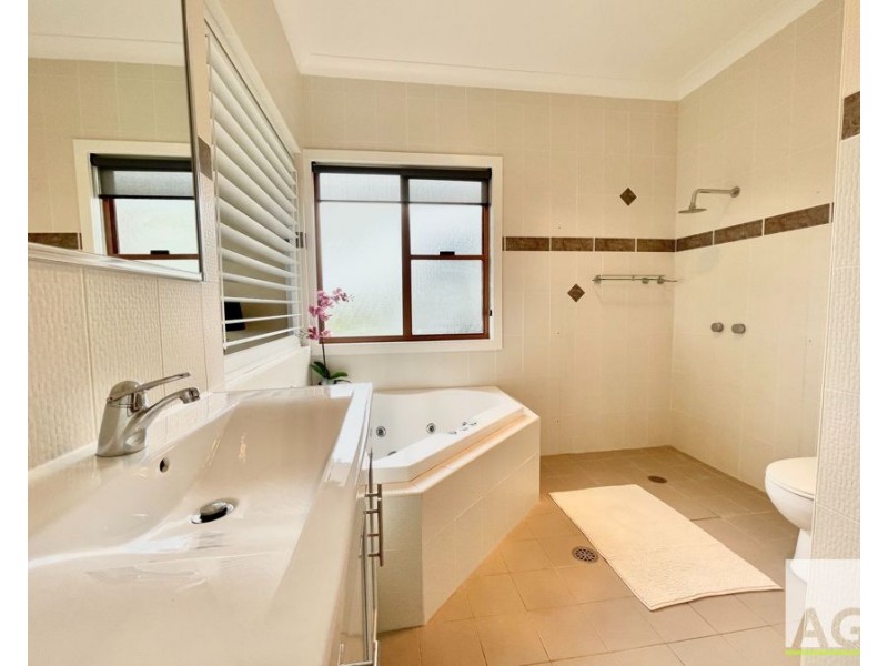 7 Azalea Crescent, Tallwoods Village NSW 2430