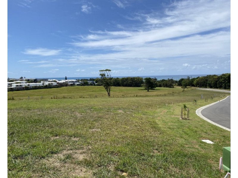 13 Ivory Street, Diamond Beach NSW 2430