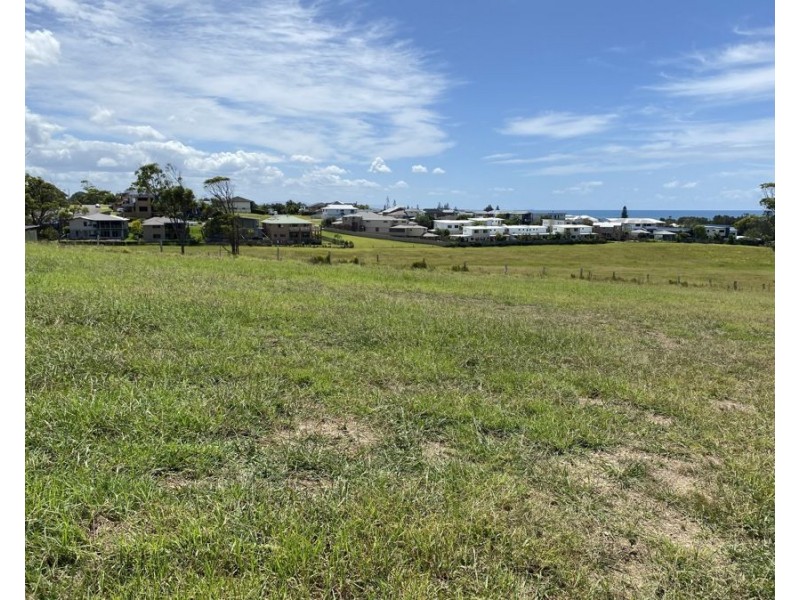 13 Ivory Street, Diamond Beach NSW 2430