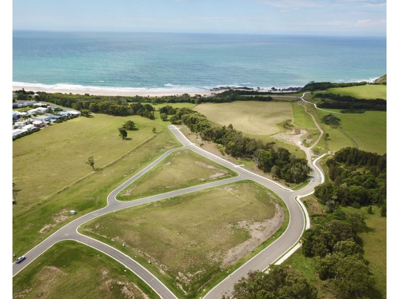 8 Platinum Street, Diamond Beach NSW 2430