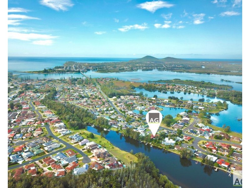 5 Harbour View Pl, Tuncurry NSW 2428