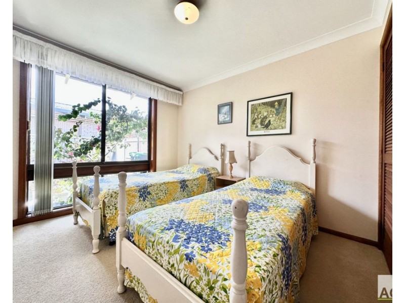 5 Harbour View Pl, Tuncurry NSW 2428