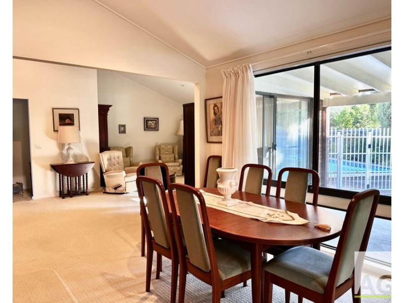 5 Harbour View Pl, Tuncurry NSW 2428