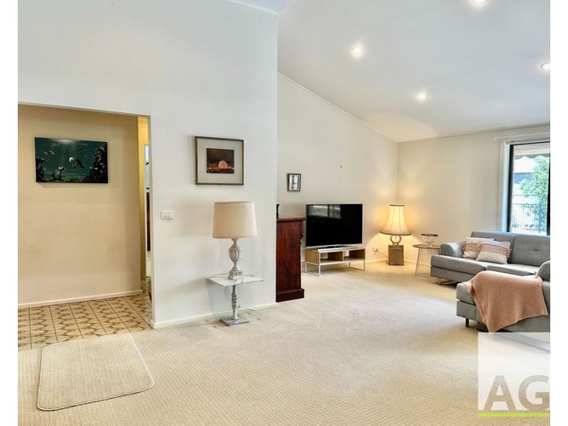 5 Harbour View Pl, Tuncurry NSW 2428