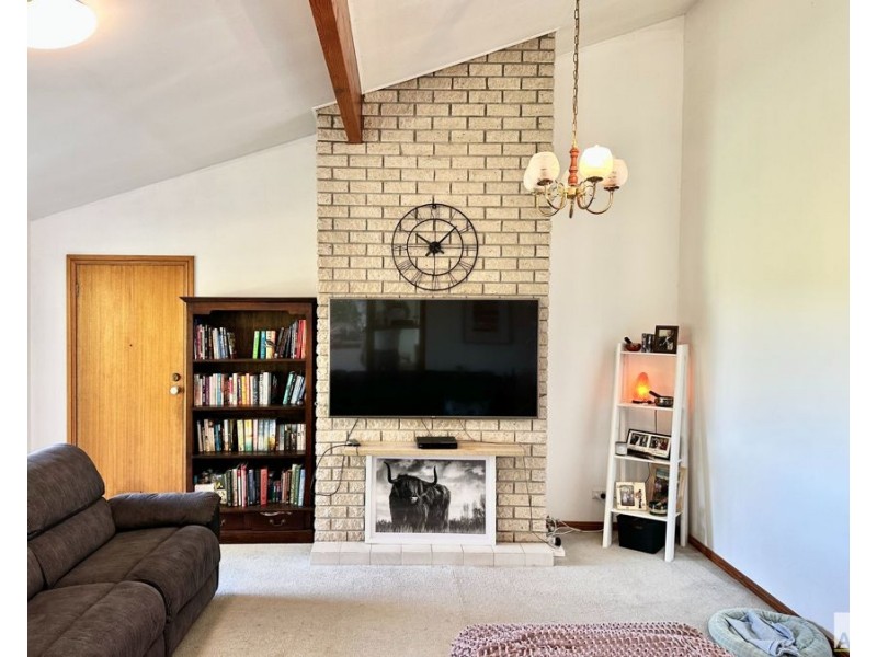 10 High Street, Black Head NSW 2430