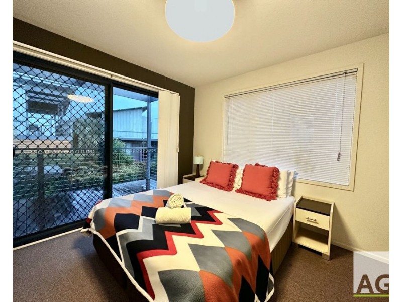 21 Whales Parade, Diamond Beach NSW 2430