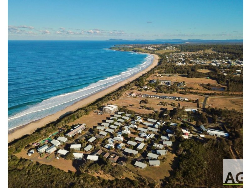 21 Whales Parade, Diamond Beach NSW 2430
