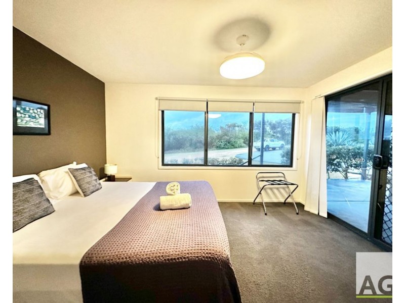 21 Whales Parade, Diamond Beach NSW 2430