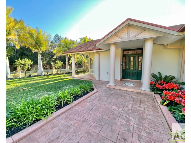 2 Baywood Drive, Black Head NSW 2430