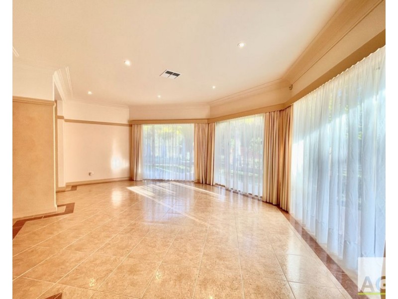 2 Baywood Drive, Black Head NSW 2430