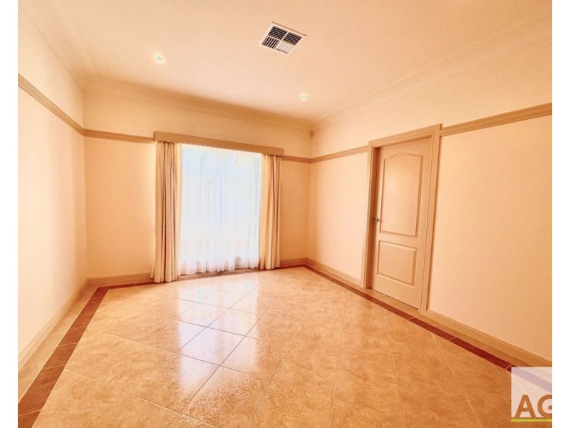 2 Baywood Drive, Black Head NSW 2430