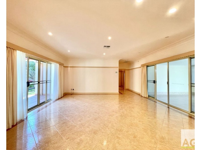 2 Baywood Drive, Black Head NSW 2430