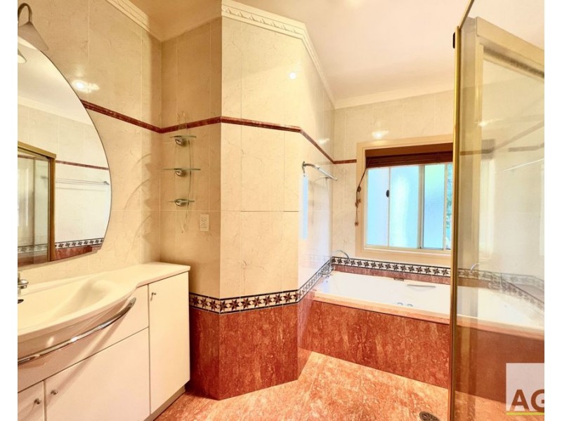 2 Baywood Drive, Black Head NSW 2430