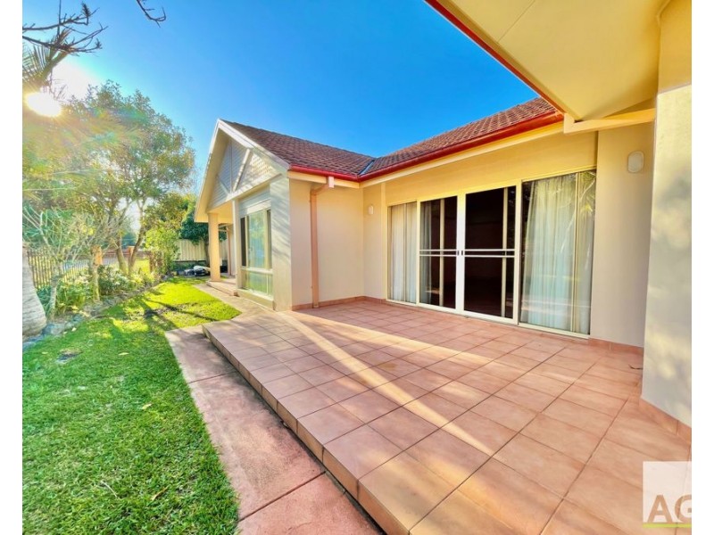 2 Baywood Drive, Black Head NSW 2430