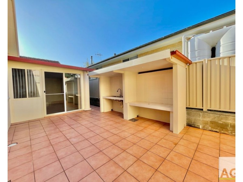 2 Baywood Drive, Black Head NSW 2430