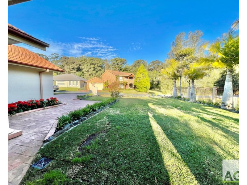 2 Baywood Drive, Black Head NSW 2430
