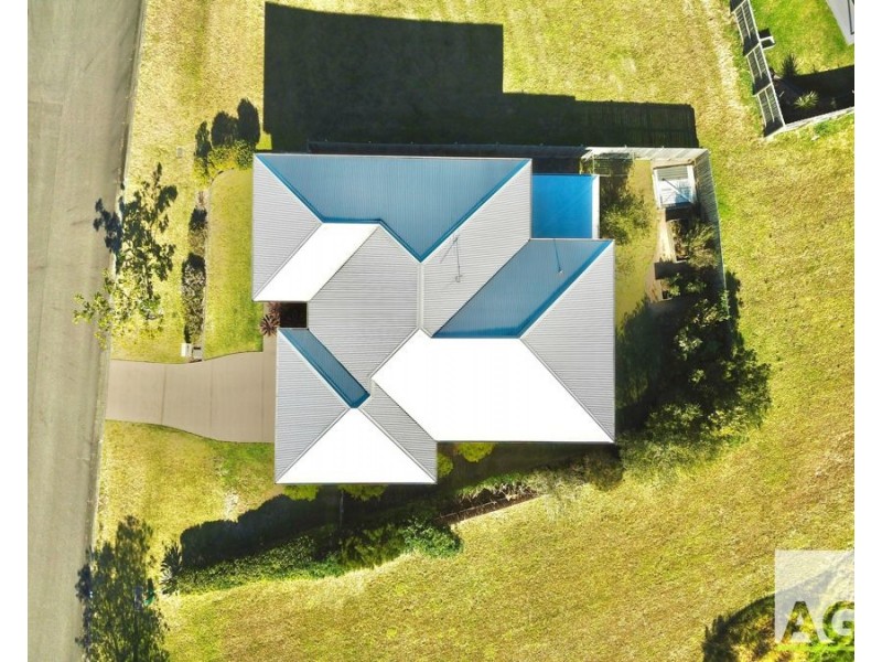 4 Torquay Circuit, Red Head NSW 2430