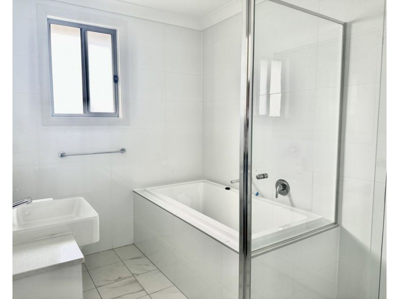 2/14 Shores Cres, Diamond Beach NSW 2430