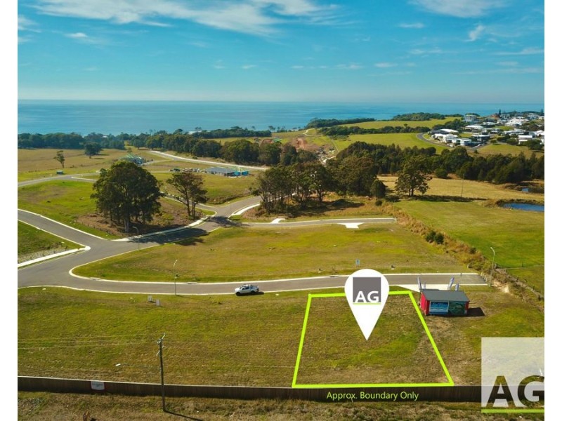 8 Silk Crescent, Diamond Beach NSW 2430