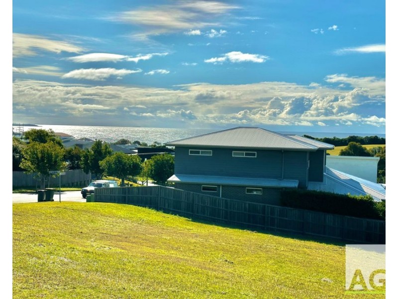 27 Cottesloe, Red Head NSW 2430