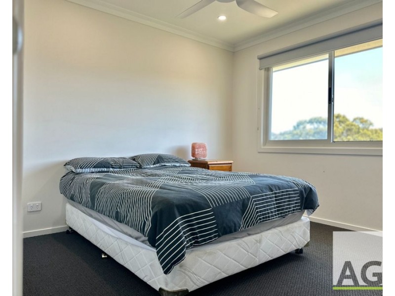 5 Camellia Close, Tallwoods Village NSW 2430