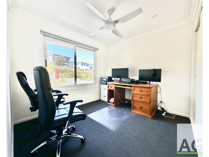 5 Camellia Close, Tallwoods Village NSW 2430