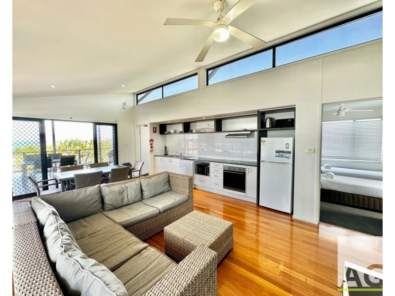 24 Whales Pde, Diamond Beach NSW 2430