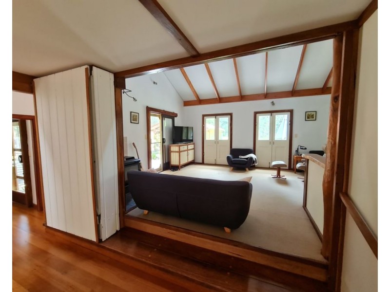 21 Figtree Drive, Diamond Beach NSW 2430