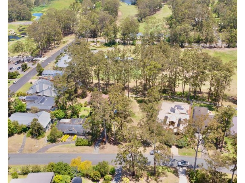 8 Hilltop Parkway, Tallwoods Village NSW 2430
