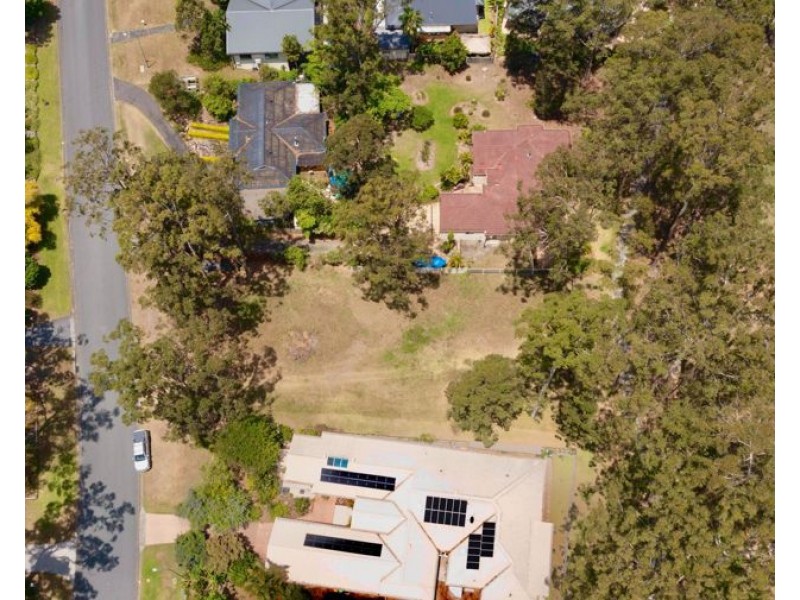 8 Hilltop Parkway, Tallwoods Village NSW 2430