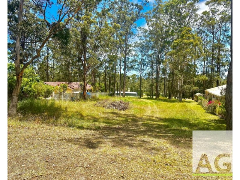 8 Hilltop Parkway, Tallwoods Village NSW 2430
