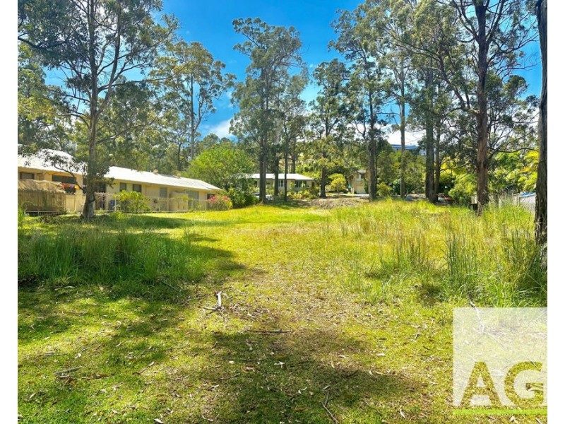 8 Hilltop Parkway, Tallwoods Village NSW 2430