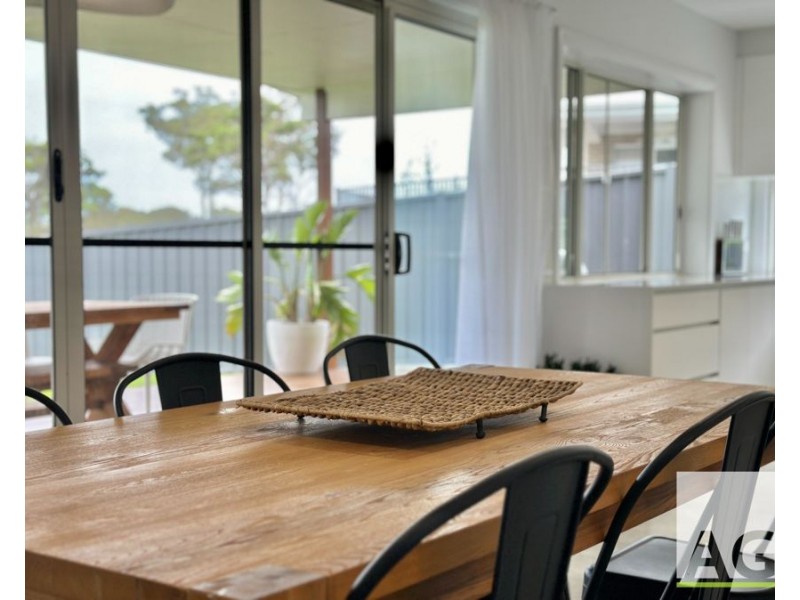 19 Greenview Drive, Black Head NSW 2430