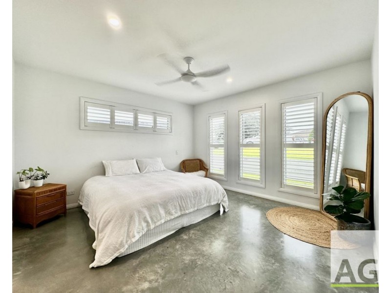 19 Greenview Drive, Black Head NSW 2430
