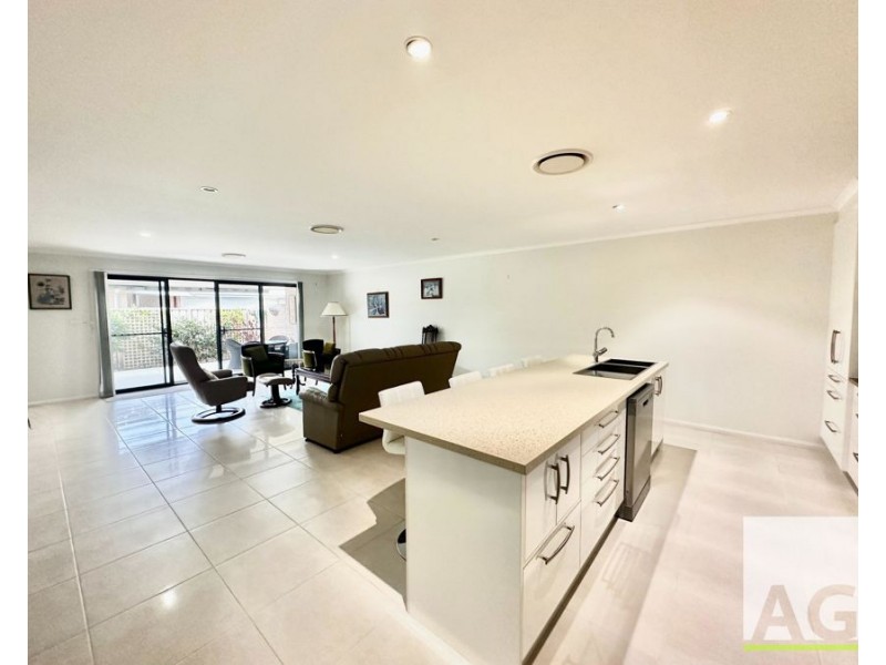 1/1A Cedar Grove, Forster NSW 2428