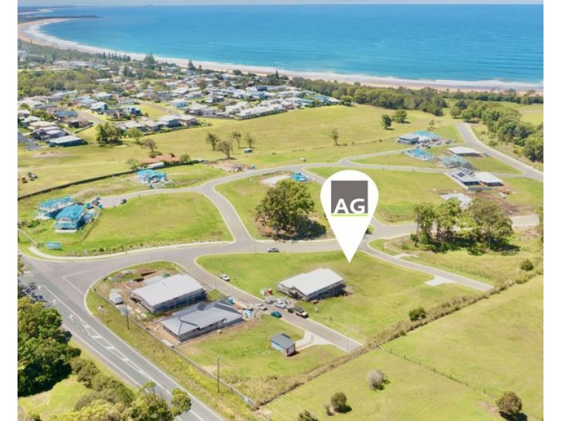 41 Silk Crescent, Diamond Beach NSW 2430