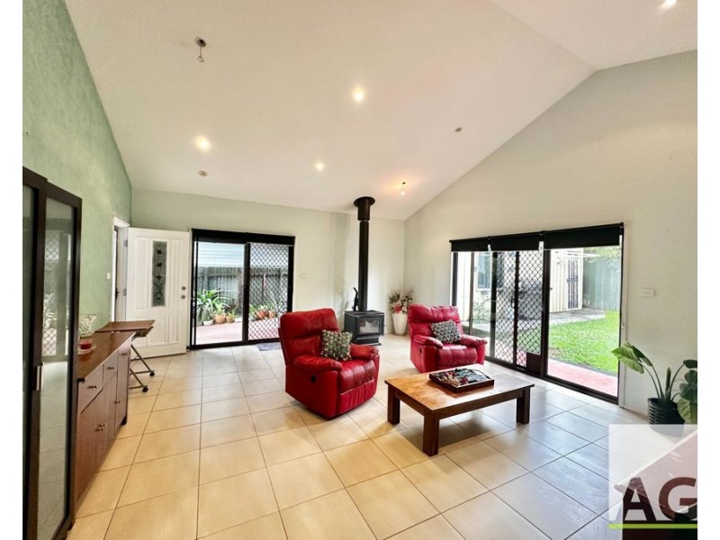 4 Saltwater Cres, Diamond Beach NSW 2430