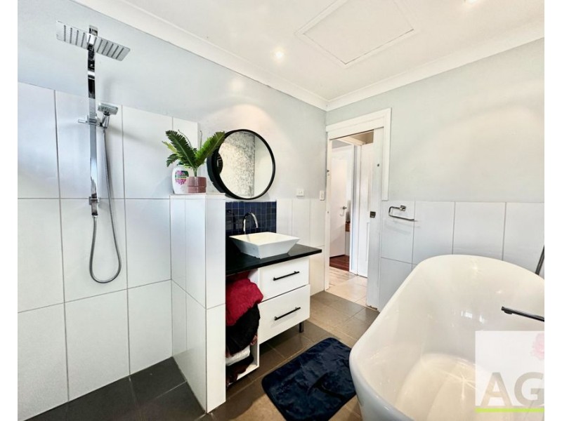 4 Saltwater Cres, Diamond Beach NSW 2430