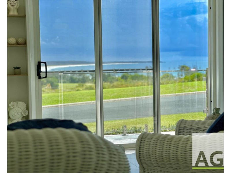 18 Noosa Crescent, Red Head NSW 2430