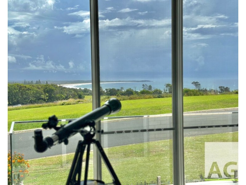 18 Noosa Crescent, Red Head NSW 2430