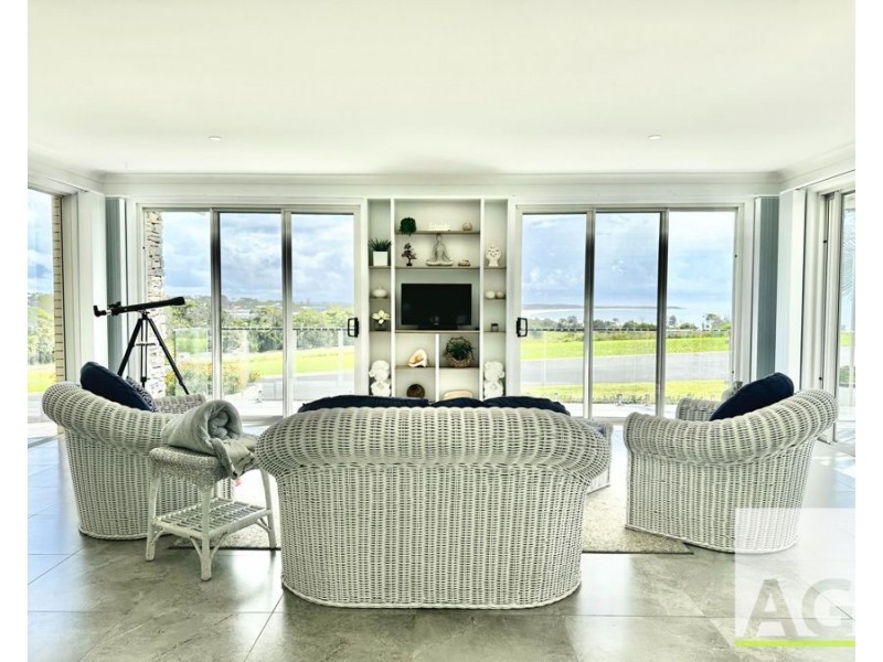 18 Noosa Crescent, Red Head NSW 2430