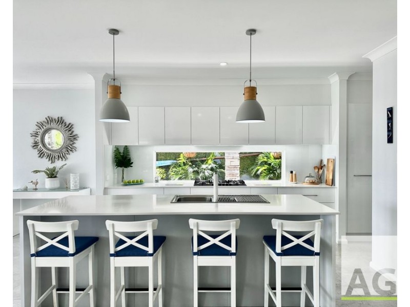 18 Noosa Crescent, Red Head NSW 2430